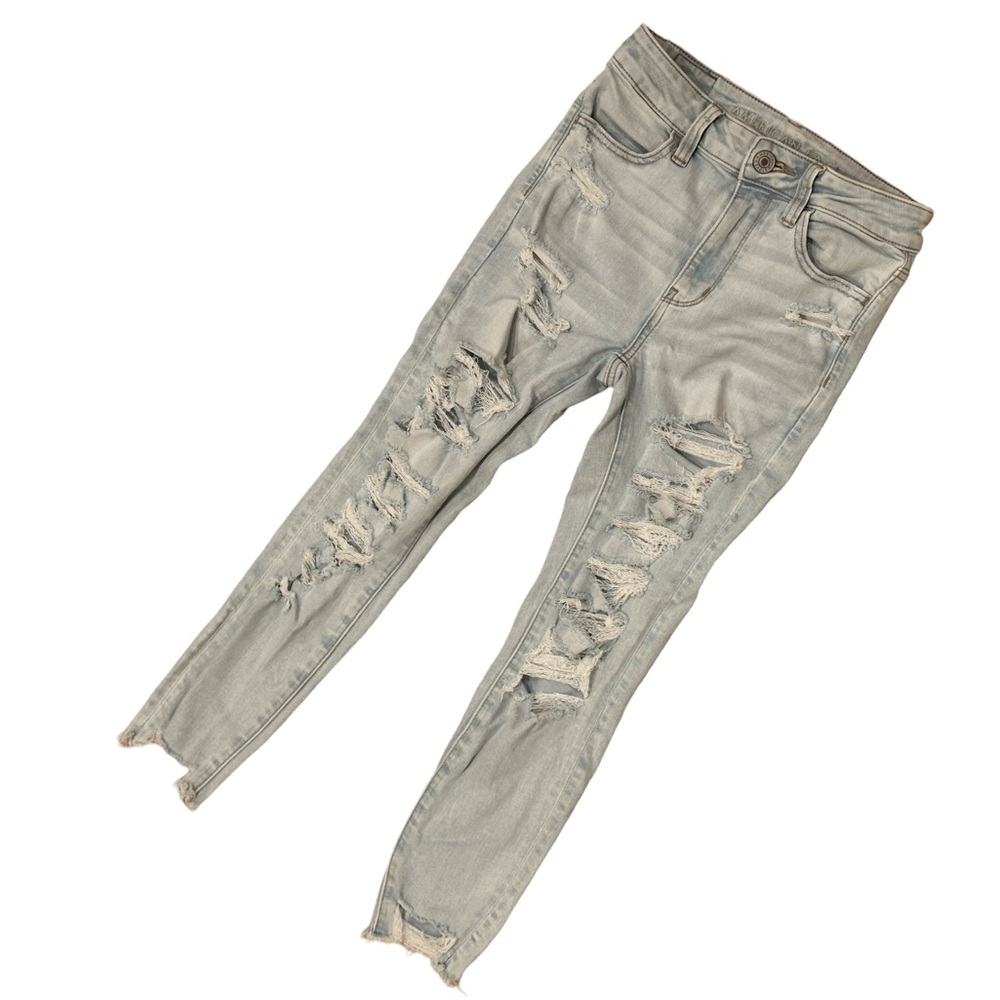 AMERICAN EAGLE - “Next Level Stretch” Super Distressed Jeans